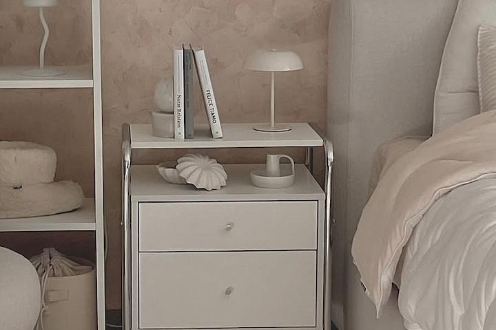 무토 미드센츄리 크롬 침대 협탁 3단