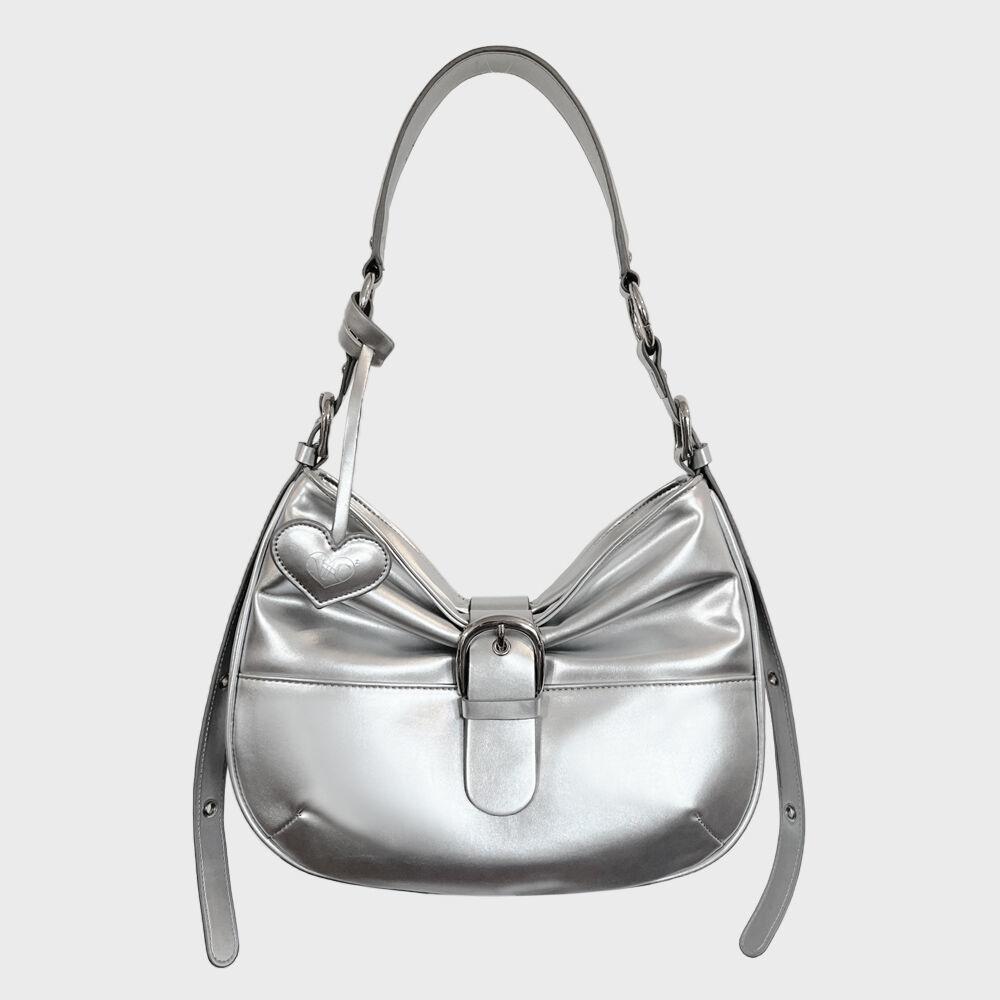 RIBBON BUCKLE SHOULDER BAG SILVER