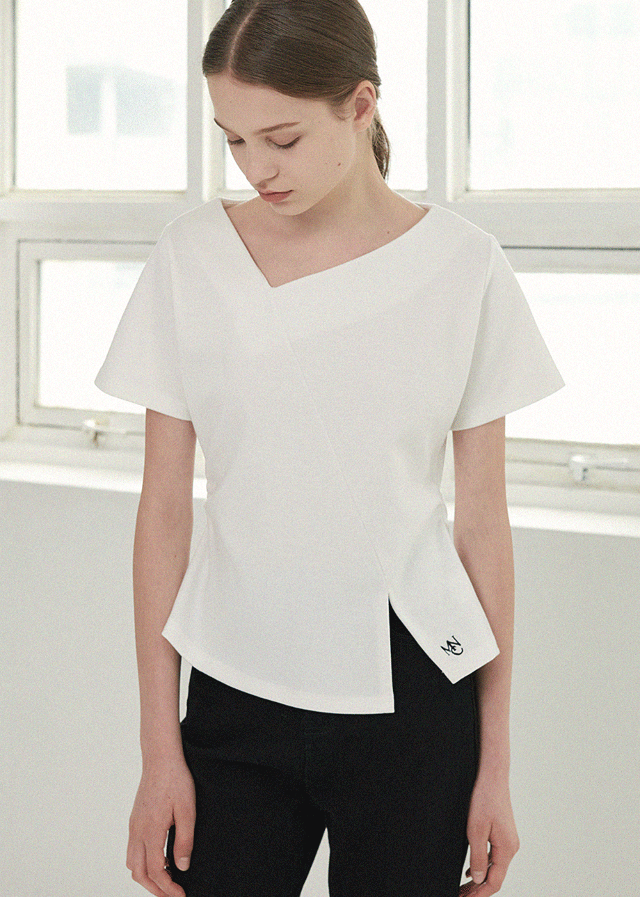 미케네 Lupine Line Slit Tee 루핀 라인 슬릿 티
