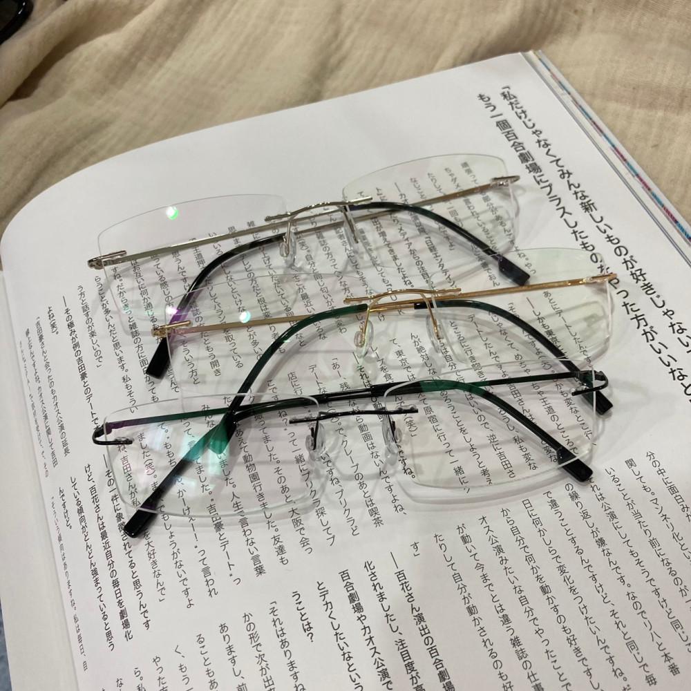 [이영지 착용] 빈티지 무테 안경 이영지 안경(black,gold,silver)  긱시크안경 긱시크 긱시크룩 너드안경