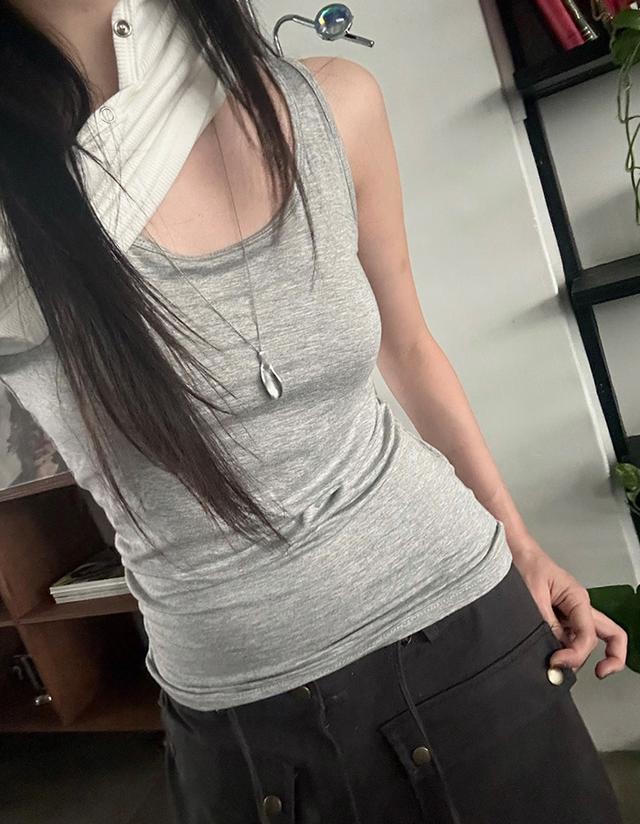 U-neck cap sleeveless