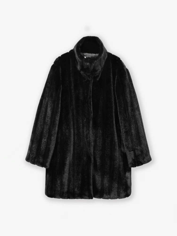 vertical trimming fur coat