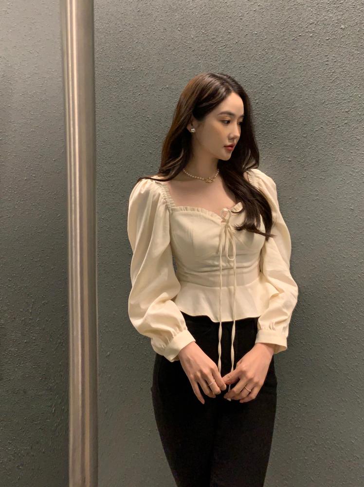 메르시 퍼프 블라우스