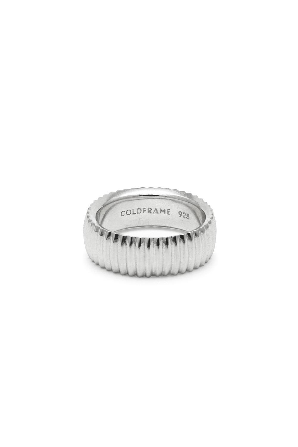 ESSENTIAL RIBBED SILHOUETTE RING SMALL - COLDFRAME
