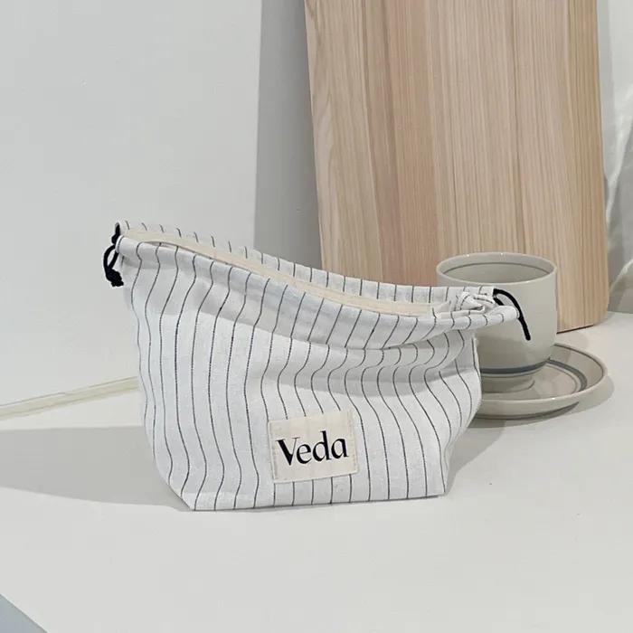 String Pouch_Stripe White