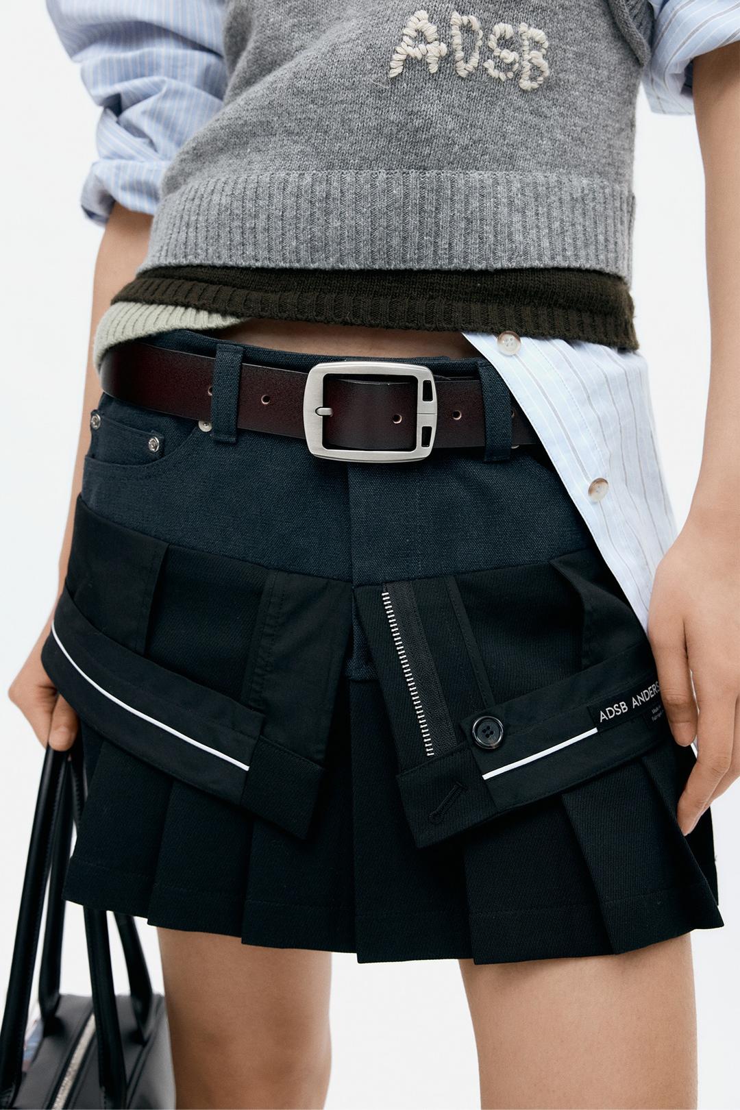 INSIDE OUT PLEATS SKIRT apa844w(BLACK)