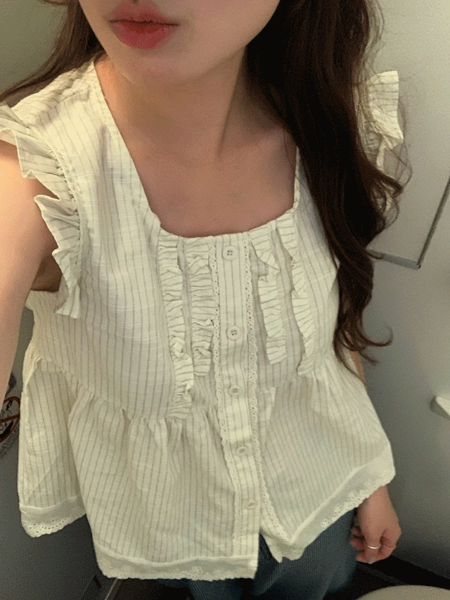 ✨48시간 5% SALE✨ 크레페 슬리브리스 프릴 레이스 셔링 블라우스