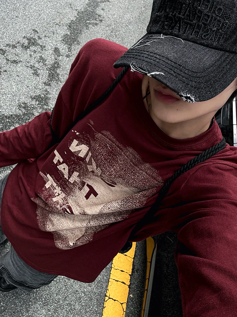 [얼리어텀🍂20%] 시크릿 프린팅 롱슬리브 루즈핏 티