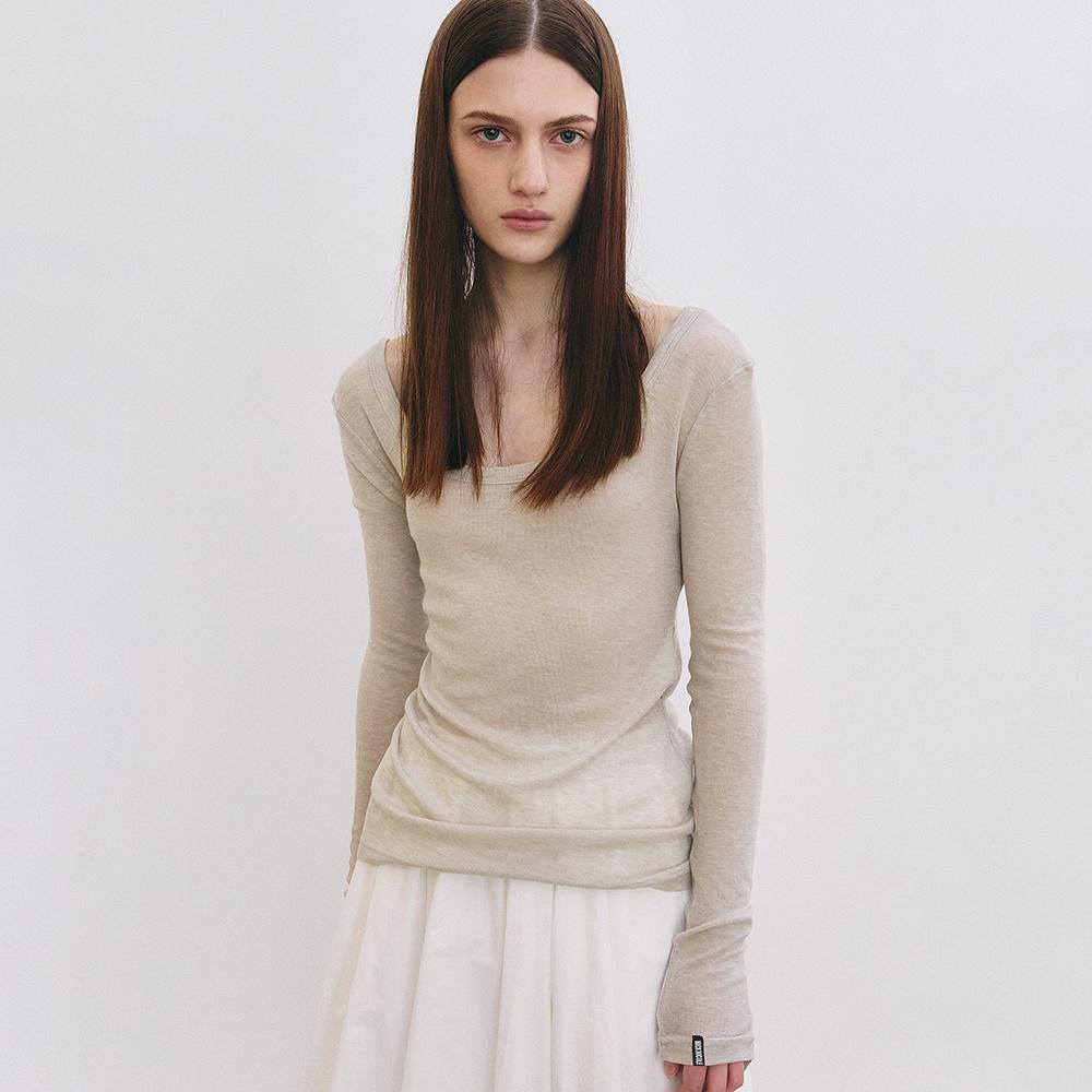 NICOLE MINIMAL LABEL SCOOP LS TOP_BEIGE