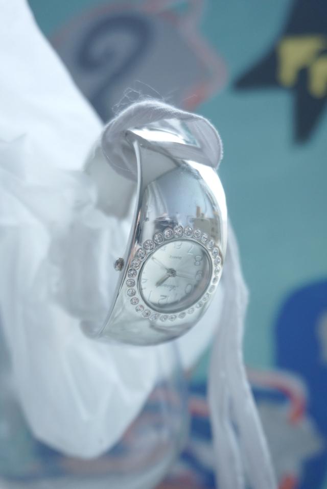sunflower cubic bangle watch