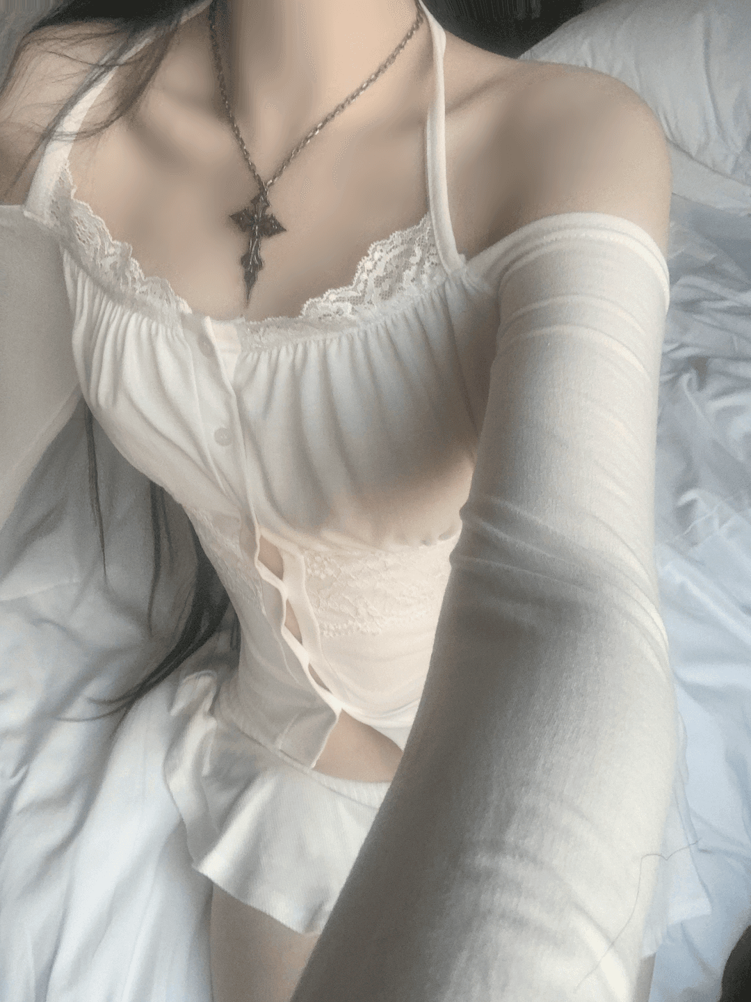 Brissen lace off-shoulder top (white)