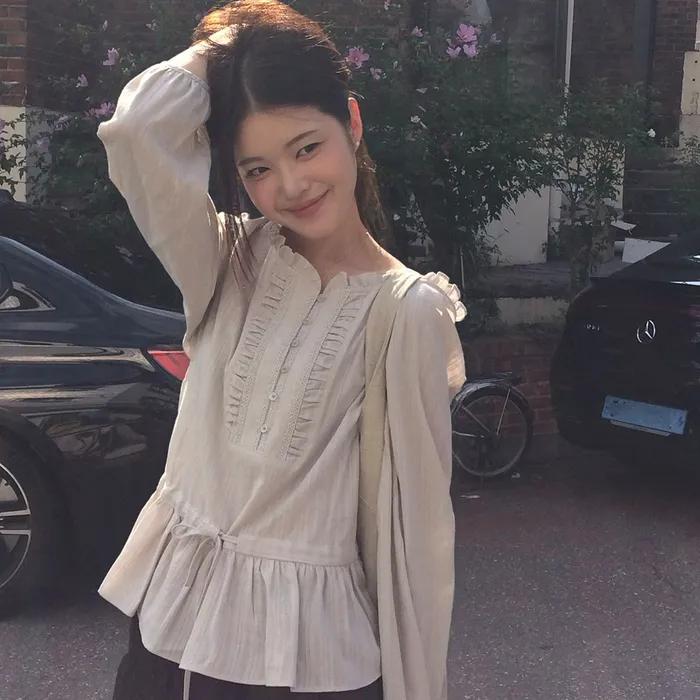 PRAIRIE LACE BLOUSE [ PALE BLUE ]