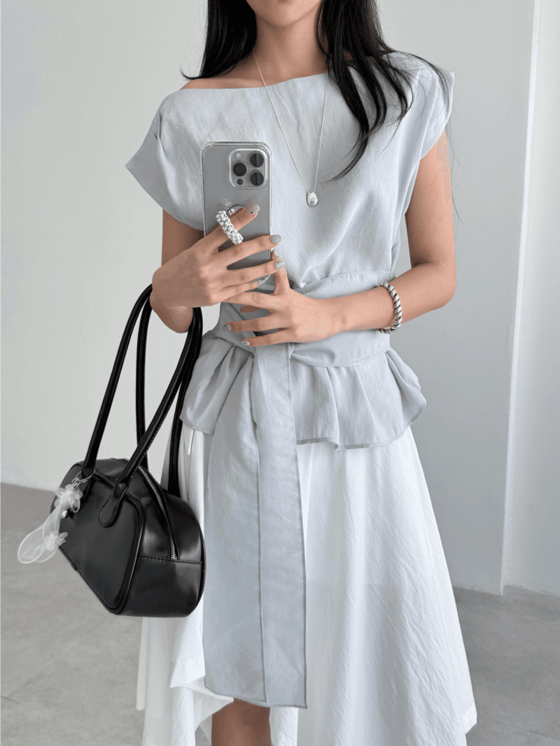 marron strap blouse (2color)