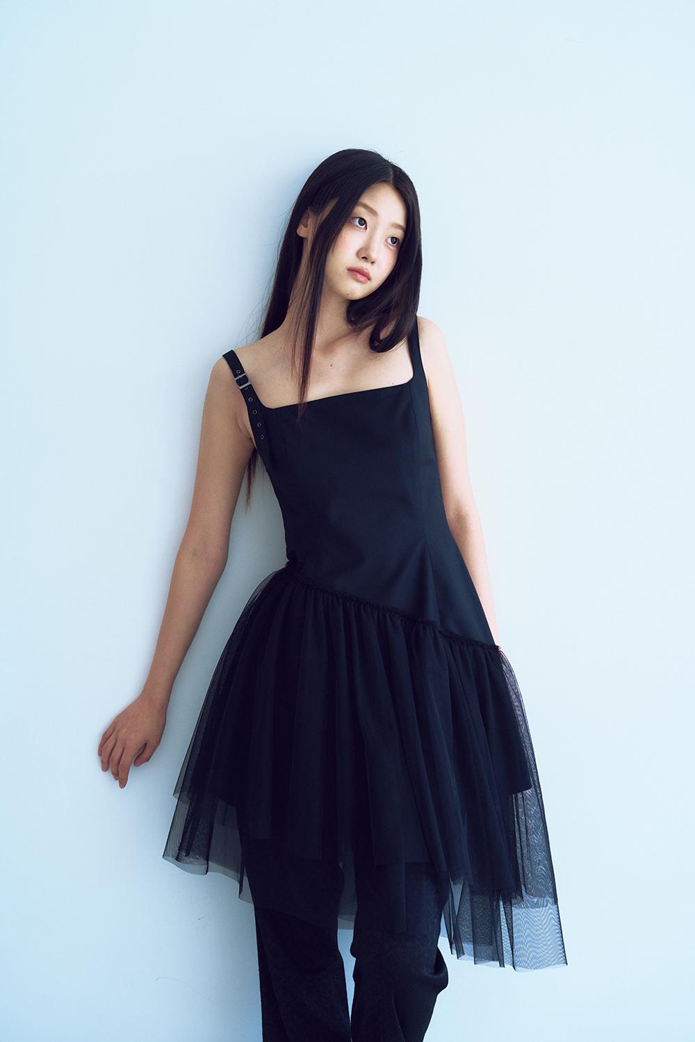 [Pre-order] unbalance buckle backless dress_black