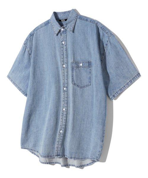 스톤 워싱 오버핏 데님 반팔 셔츠 (BLEACH BLUE)