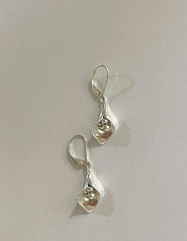Bellflower earring