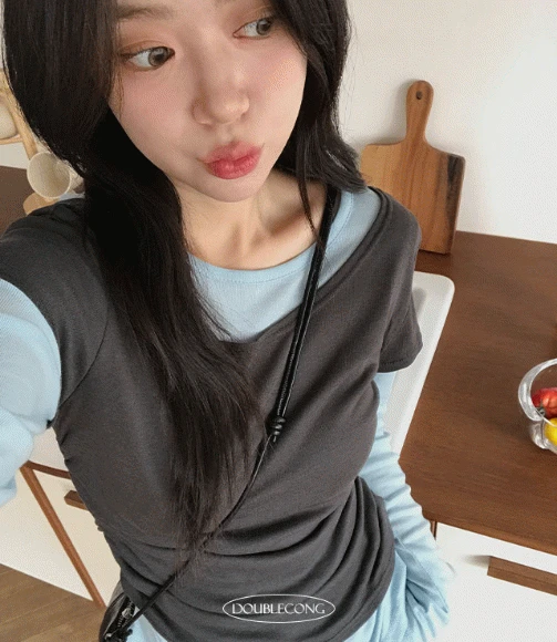 [일체형✨/얼리스프링]티로 셔링 반팔 배색 라운드 티셔츠(4colors)