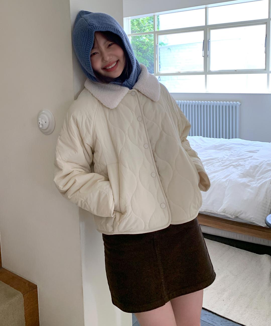 스파오 [앨리스펑크 PICK] 탈착 칼라 경량 퀼팅 재킷_SPJAE4TG01