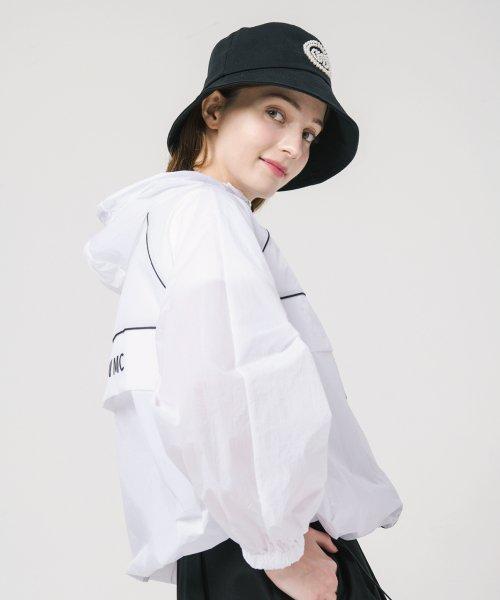 후드 집업 아노락 화이트바람막이 점퍼
