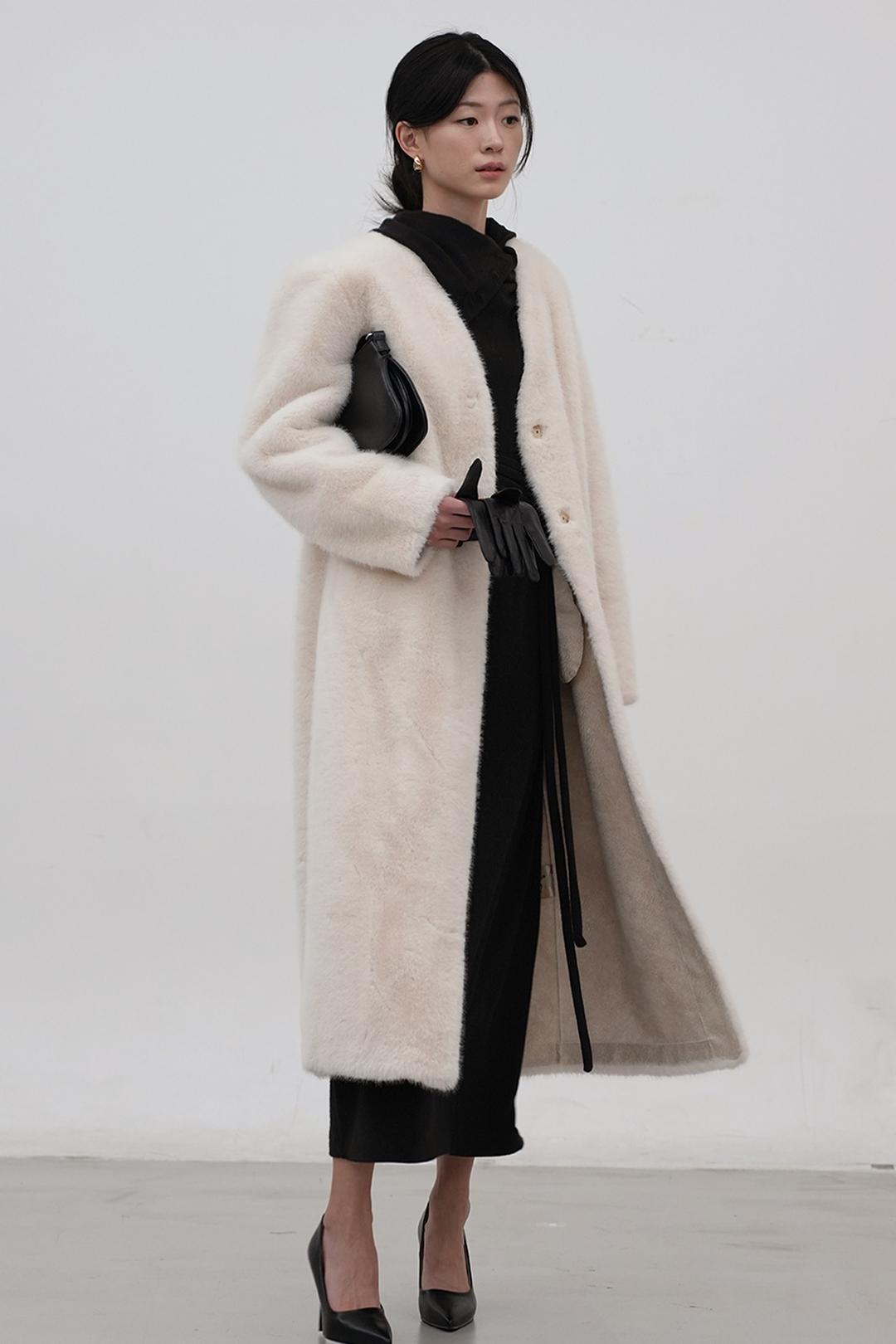 MINIMAL NON COLLAR FUR COAT IVORY
