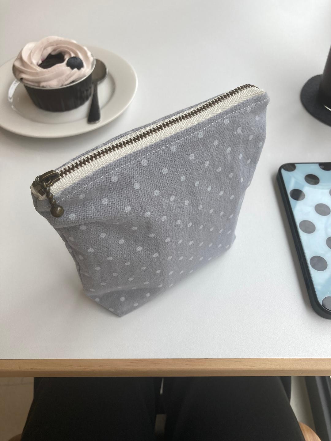 패브릭 파우치 - 안개 낀 블루 도트 (ndn made)