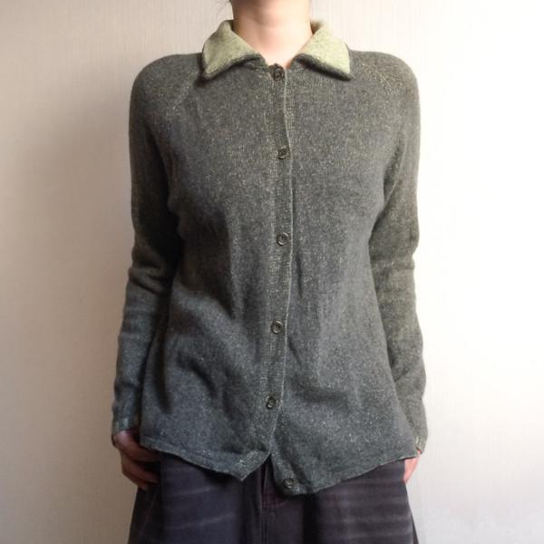 Collar point knit cardigan