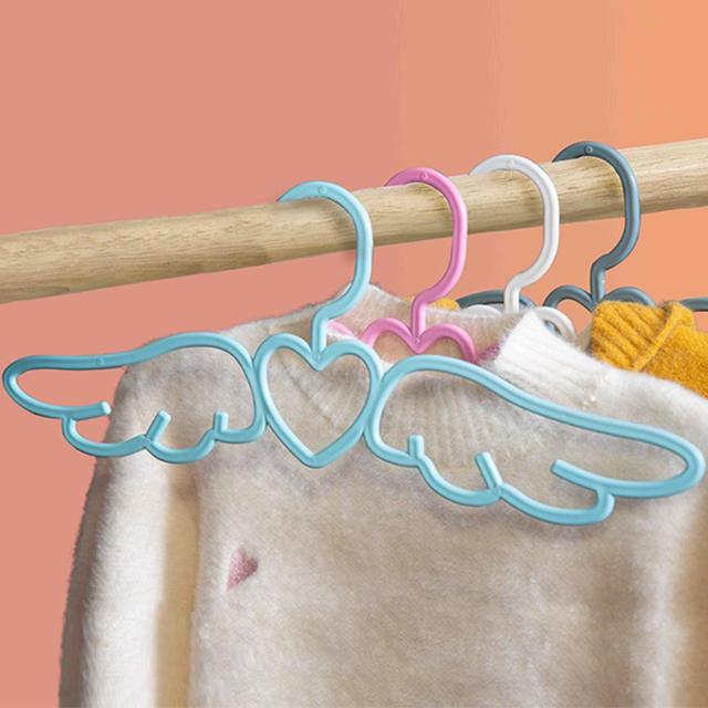 천사 옷걸이 정장 니트 티셔츠 행거 옷장 정리대 세탁소 날개 하트 플라스틱 슬림