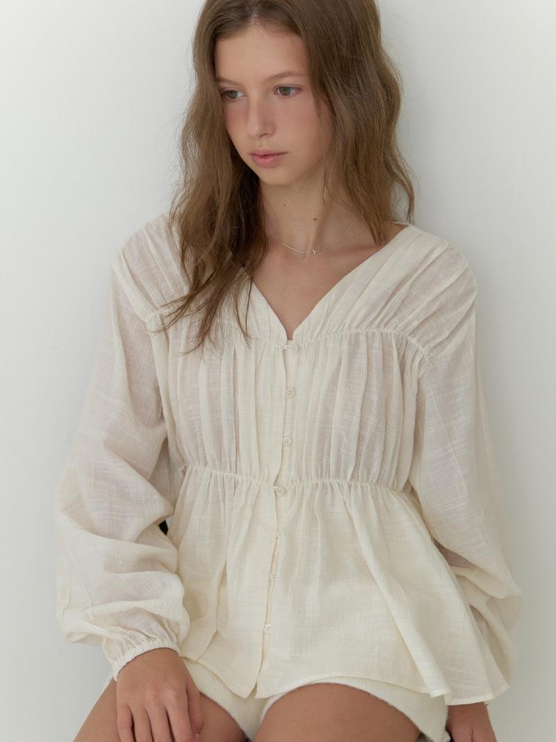 Daria shirring v blouse (cream)