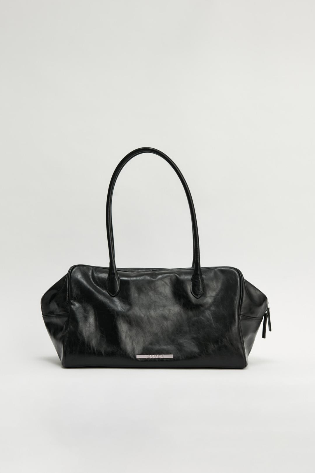 COWHIDE LEATHER BIG SQUARE BAG IN BLACK