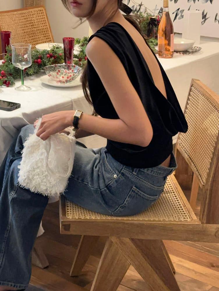 108Pound 108파운드 벨 드레이프 탑 벨벳 블라우스 백리스 민소매 리본 연말룩 3colors