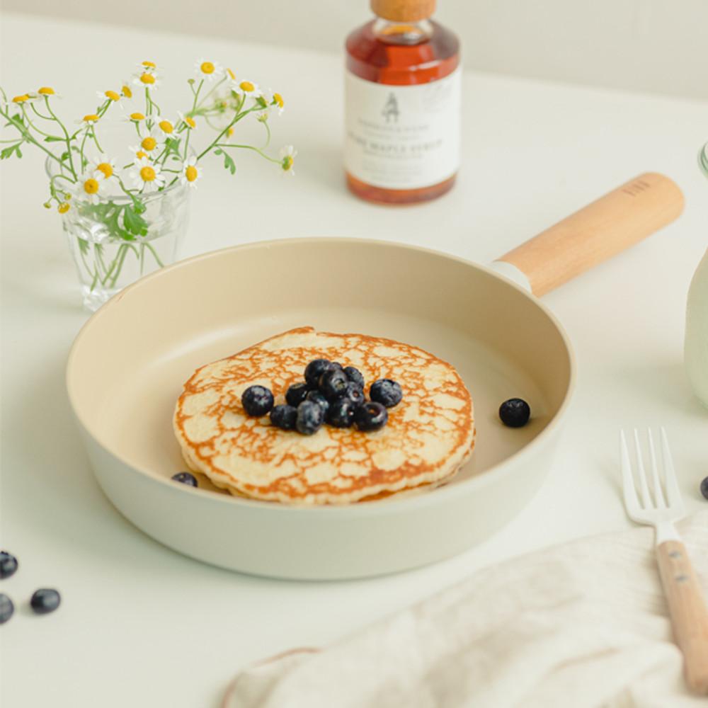 네오플램 피카 프라이팬 24cm