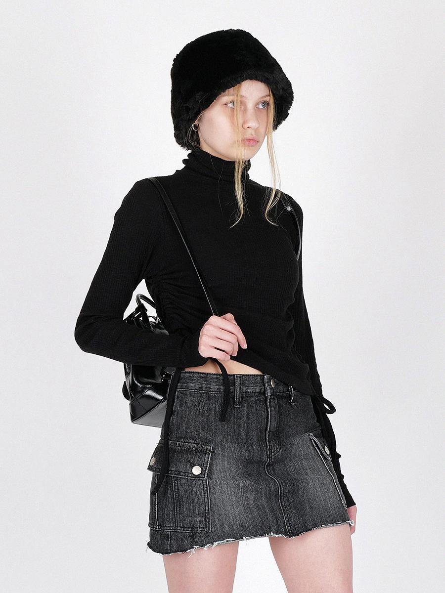 Side Shirring Turtleneck (Black)