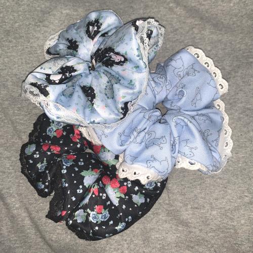 Heart picnic frill scrunchie (프릴스크런치)