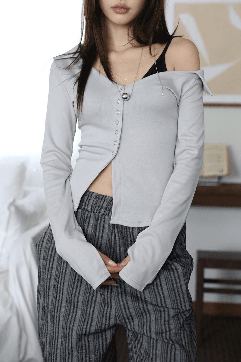 플럼 카라 오프 언발 티
