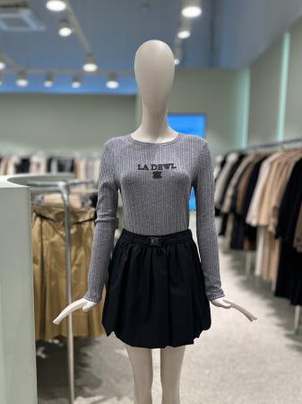 이런 상품 어때요? [듀엘] 블록 자수 로고 티셔츠 L261PSM001