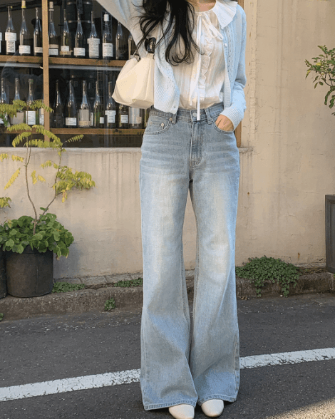 파인땡큐 [봄신상]베어블루데님 1color  데일리룩/러블리/부츠컷데님/봄데님/연청데님/워싱데님/간절기데님/데일리데님