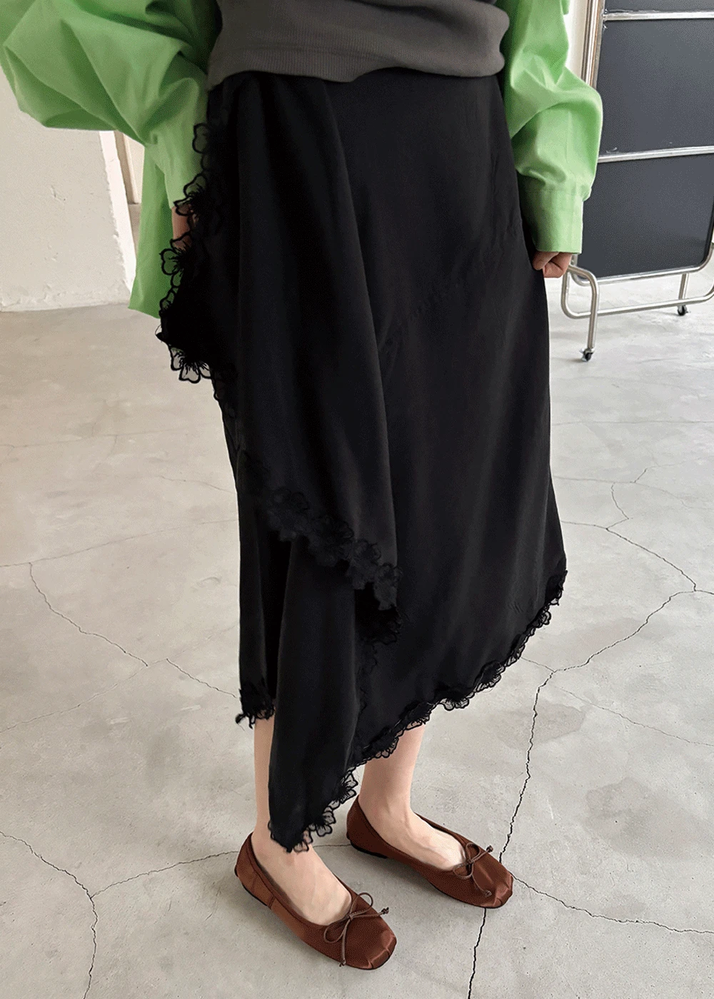 Flower unbalance skirt