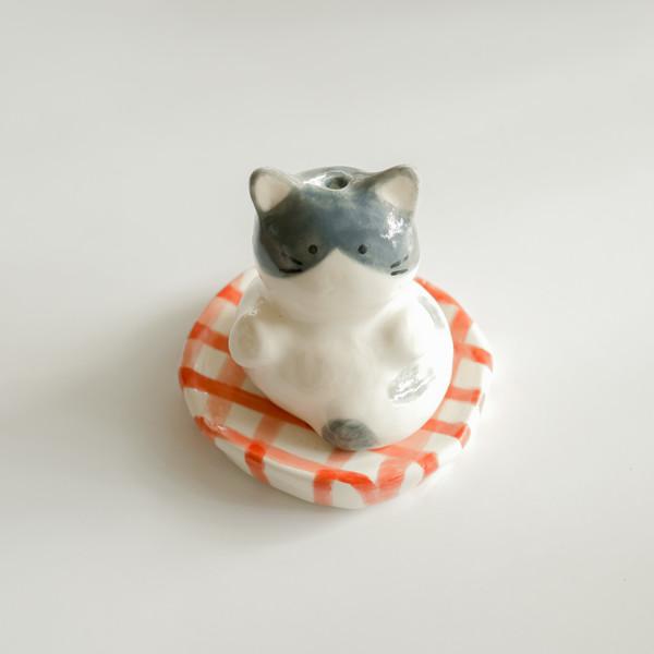 綠 陶藝品 ⚈ 81. 고양이와 체크 쿠션 인센스 홀더