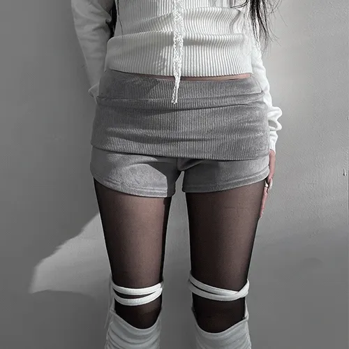 draped ribbed short pants
