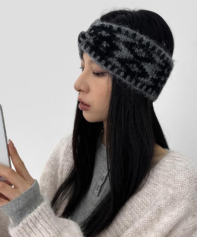 블랙업 프라딩 꼬임 니트 헤어밴드