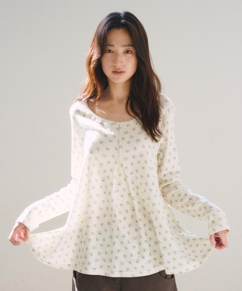 Floral Tuck Longsleeve, Cream