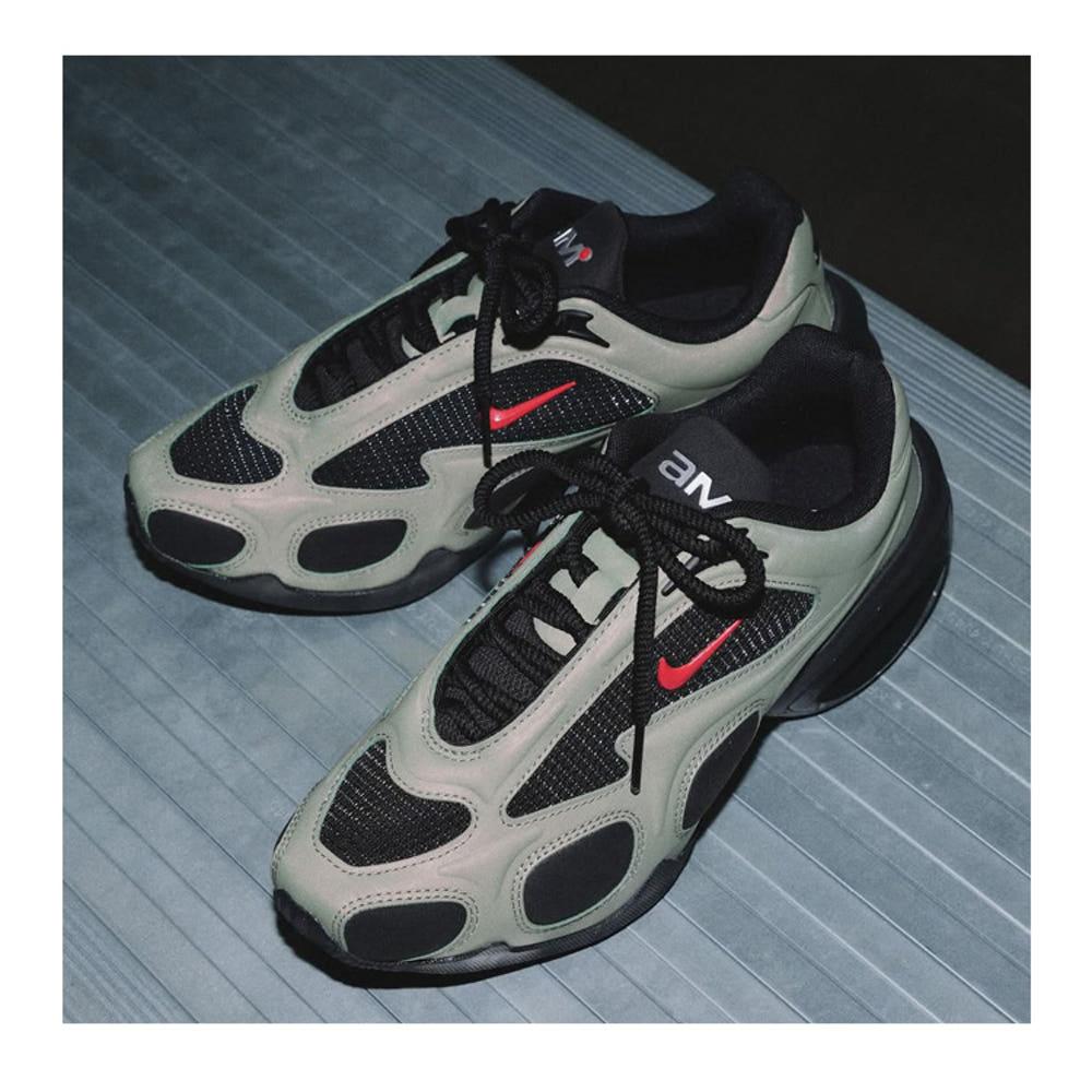 나이키 에어 맥스 뮤즈 그린메탈릭 실버 우먼스 스니커즈 FV1920-002