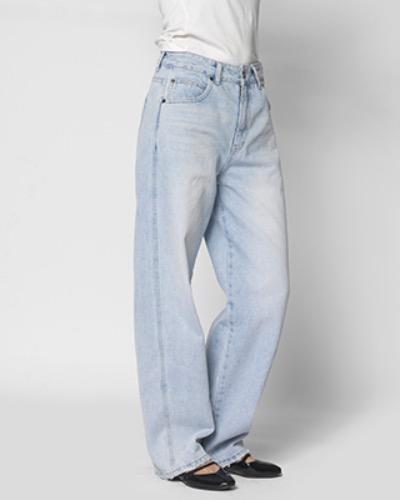 (재입고) MID RISE ROUND JEANS - LIGHT BLUE