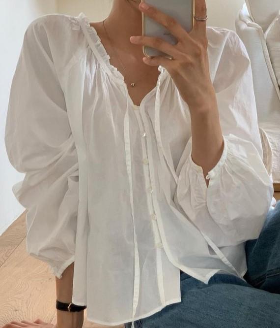 어스 [아이당일] 리에뜨 뮤즈블라우스 타이블라우스 프릴 퍼프블라우스