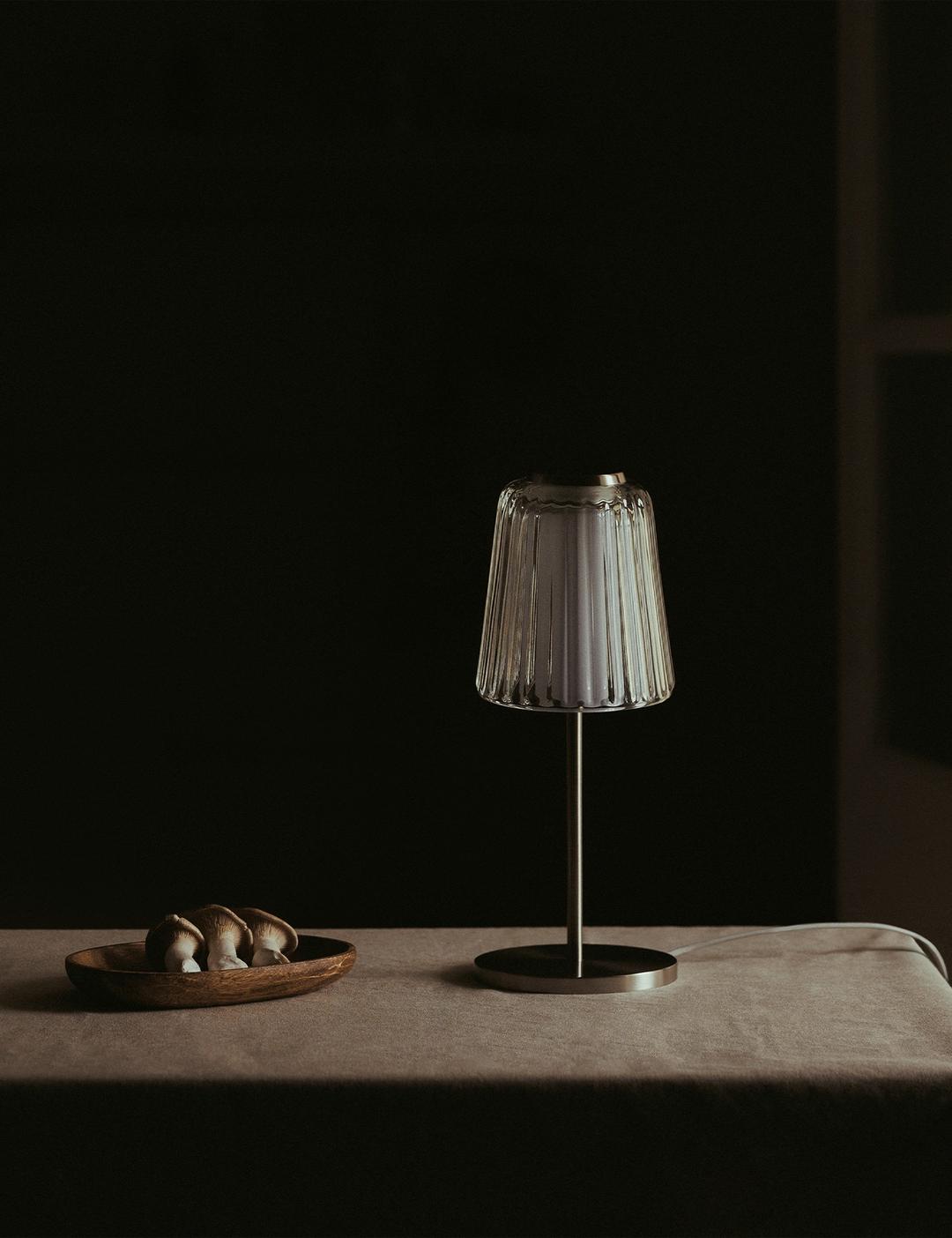 CANNELE TABLE LAMP