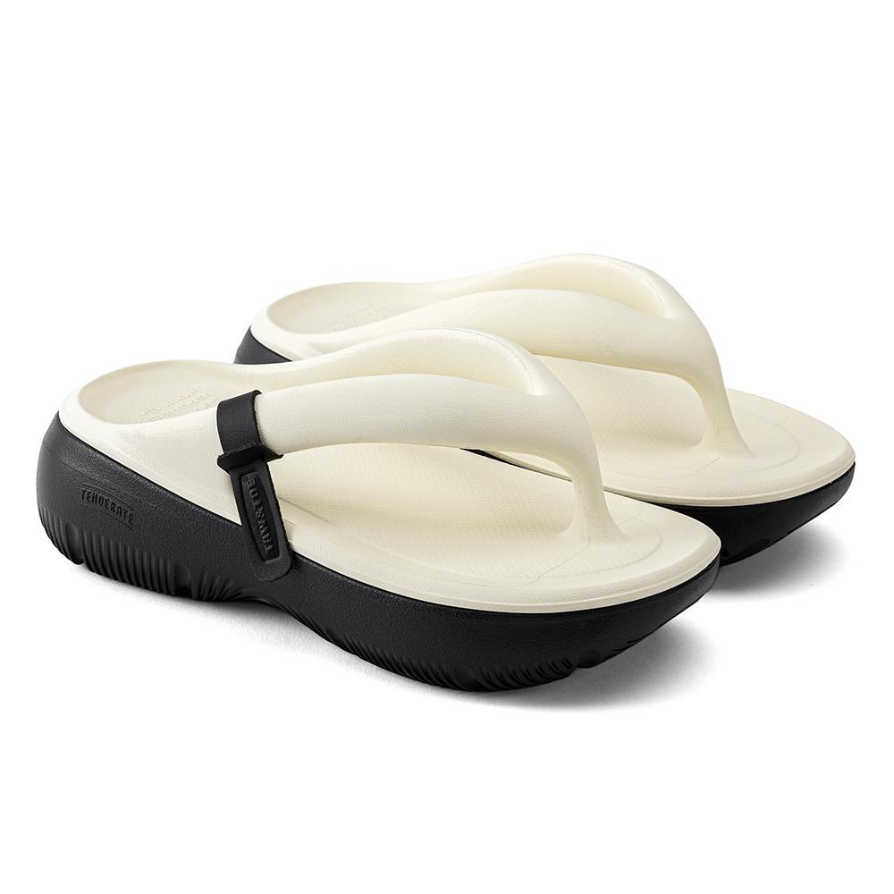 Zerovity™ Plumpy 크리미 블랙