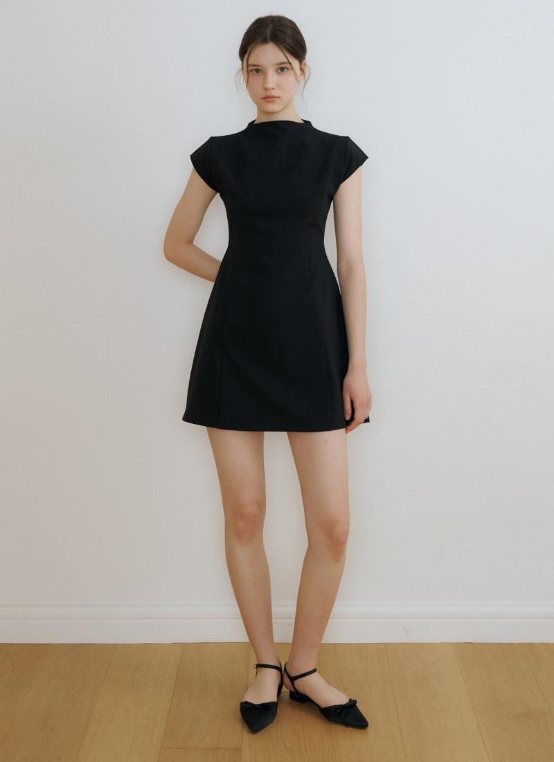 CE HIGH NECK DROP SLEEVE MINI OPS BLACK