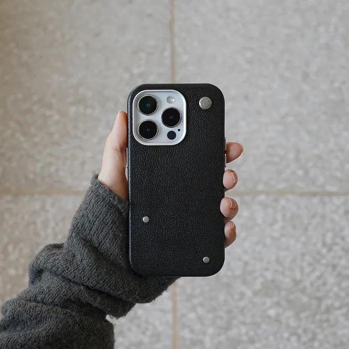 LIBB / Black