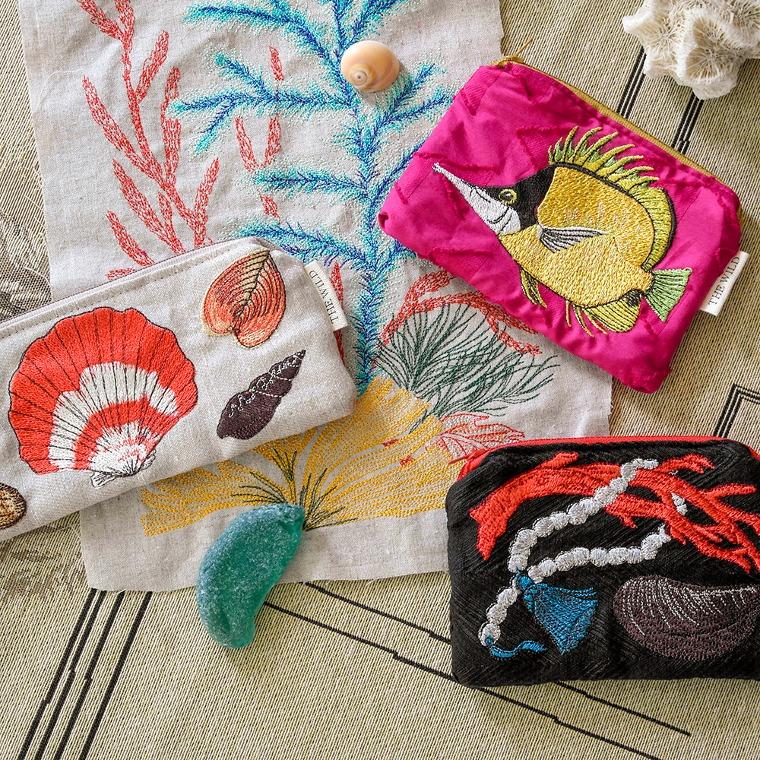 더와일드 2023 한정 파우치 (여름바다)