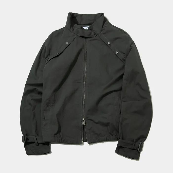 하이넥 스탠다드 스트랩 비조 포인트 블루종 집업 자켓 [차콜]